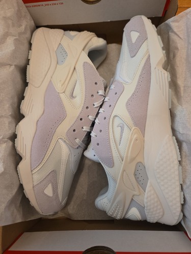 Brand new nike huarache - new,
