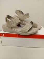 Womens Skechers Arya On The