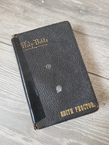 Antique holy bible containing - antique,