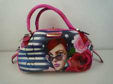 NICOLE LEE USA LADY IN RED