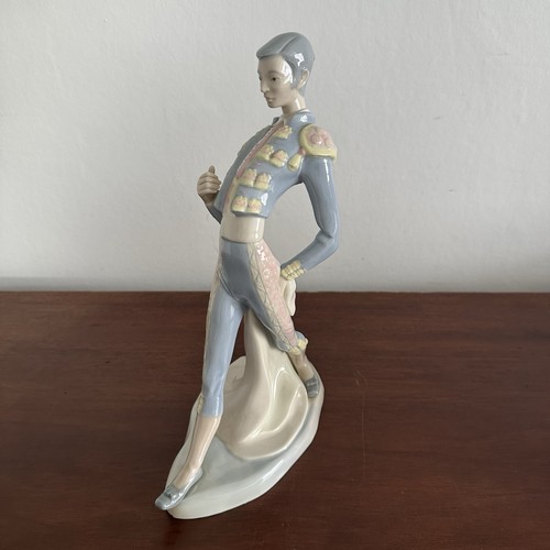 Spanish porcelain matador - spanish,
