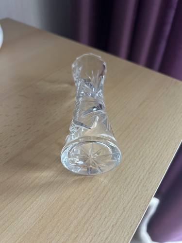 Small vintage crystal vase - small,