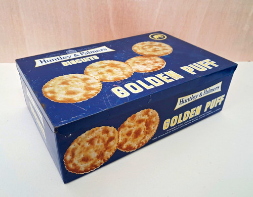 Huntley palmers golden - &, puff