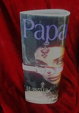 VINTAGE c.1980  "PAPA RAZZI"