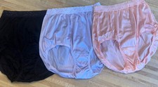 Vtg Hanes Her Way Woman’s