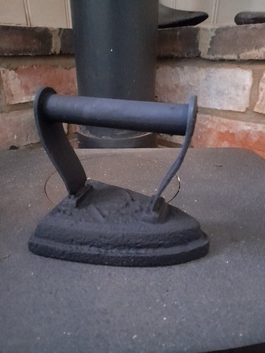 Vintage flat iron heavy 3 - , no