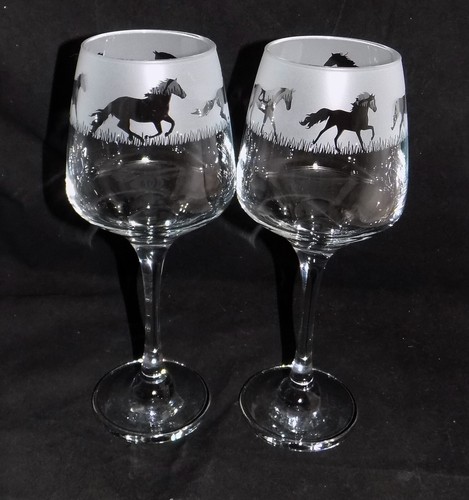 New horse hand - 'horse', etched