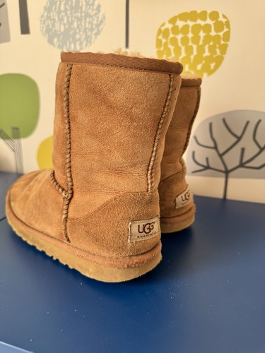 Genuine authentic ugg tan - genuine,