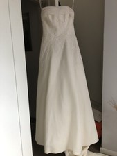 wedding Gown Size 8 Cream By Amanda Wyatt With Train.