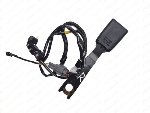 Toyota avensis mk3 seat belt - toyota,