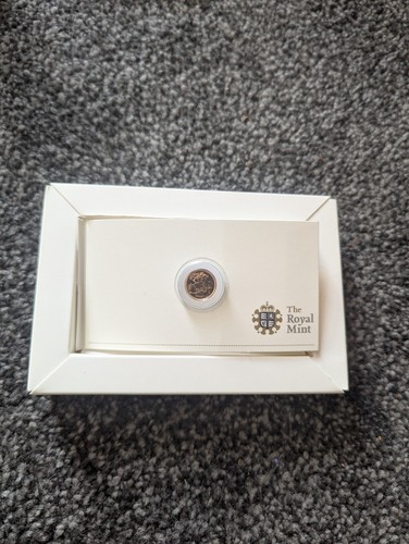 22ct gold quarter sovereign - gold,