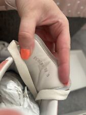 alexander mqueens size 6