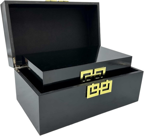 Elegant black gold - &,