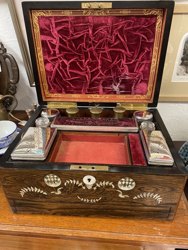 Beautiful victorian rosewood - beautiful,