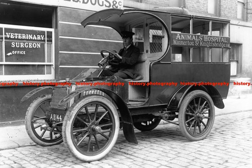 F014861 animal ambulance from - animal,