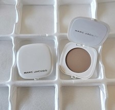 (2) Marc Jacobs #104 Tan