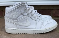 Nike Air Jordan 1 Mid Triple