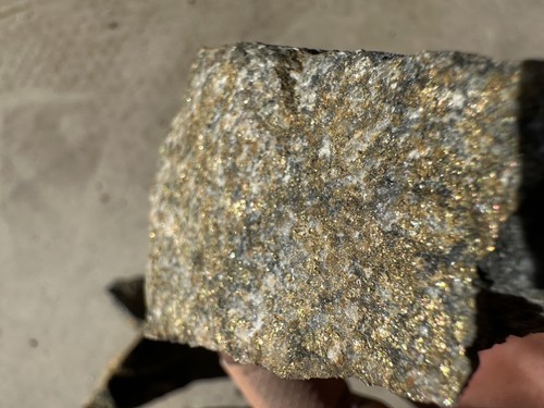 Gold ore sample specimens 0 - sample,