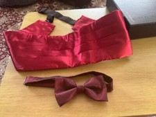 Paul Costello Cumber band and Bow Tie Red adjustable, worn once clip fastening