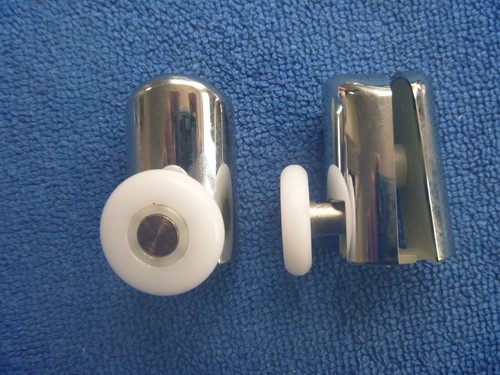 Two shower door - b&q,
