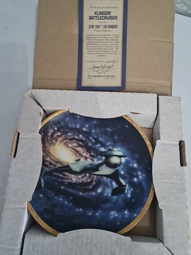 Star trek collectible - star, plates