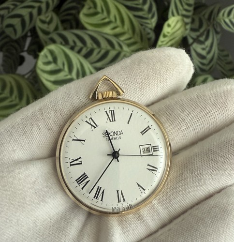 Mint vintage sekonda jewels - mint,
