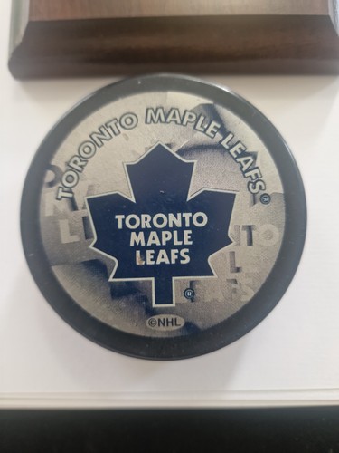 Nhl puck toronto maple leafs - toronto,