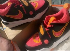 Nick Hustle Trainers