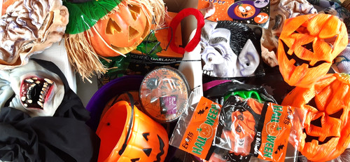 Halloween bundle job lot masks - bundle,