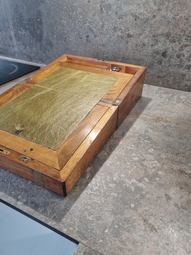 Beautiful walnut brass - brass, writing