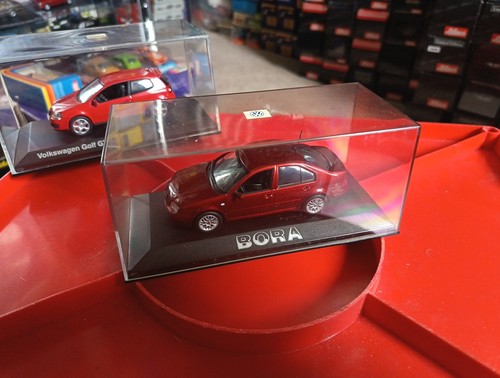 Cased model minichamps - cased,