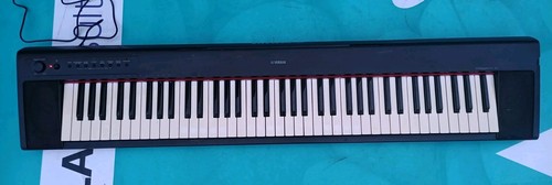 Yamaha piaggero keyboard - np-31,