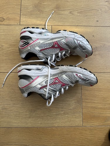 Mizuno wave rider - rider, size