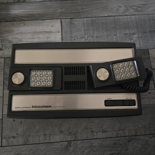 Mattel intellivision console - intellivision,