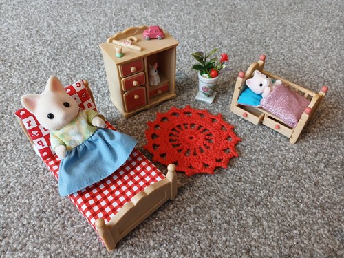 Sylvanian families red - sylvanian,