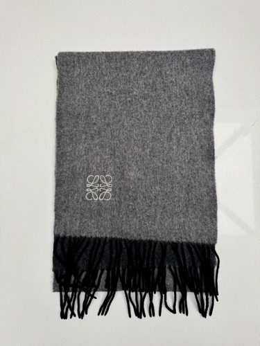 Loewe anagram bicolour