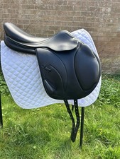 17” Equipe XW Jump Saddle