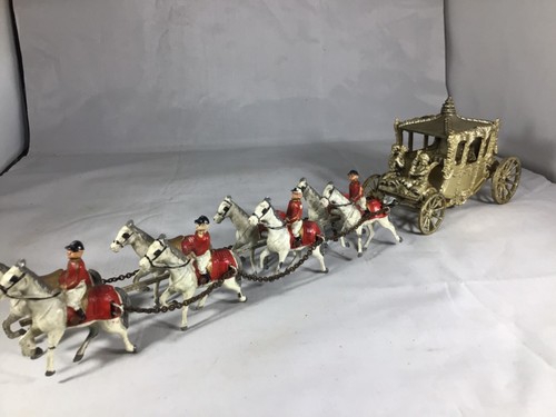 Coronation coach and horses - coronation,