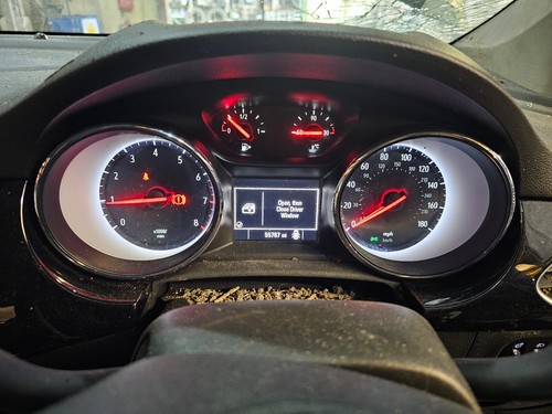 2018 vauxhall astra - sri, 3600