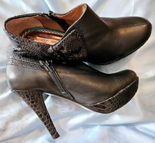 MINT AUTH POETIC LICENCE London Black Soft Leather High Boot Shoes UK Size 6