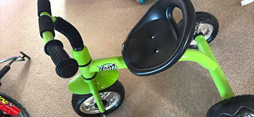 Yooz green pedal - green, tricycle