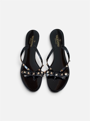 Valentino rockstud flip - rockstud, flops
