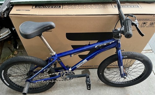 Old school bmx performer - bmx,