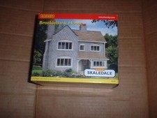 HORNBY SKALEDALE 00 GAUGE  R.8549 BROCKLEBANK HOUSE BUILDING EXC/BOXED