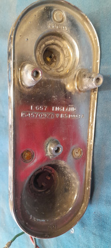 Classic lucas l657 rear lamp - lucas,