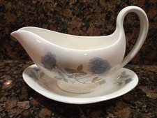 Wedgwood ' Ice Rose ' gravy / sauce boat and saucer / stand - Excellent