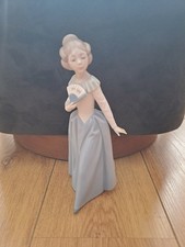 Nao by LLADRO Figurine
