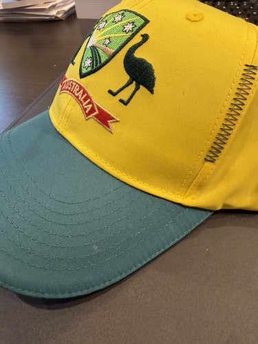 Cricket australia cap - australia, l