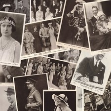 Beagles Royalty Unused Real