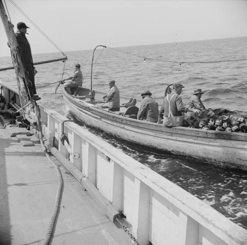 Board fishing boat alden - on,